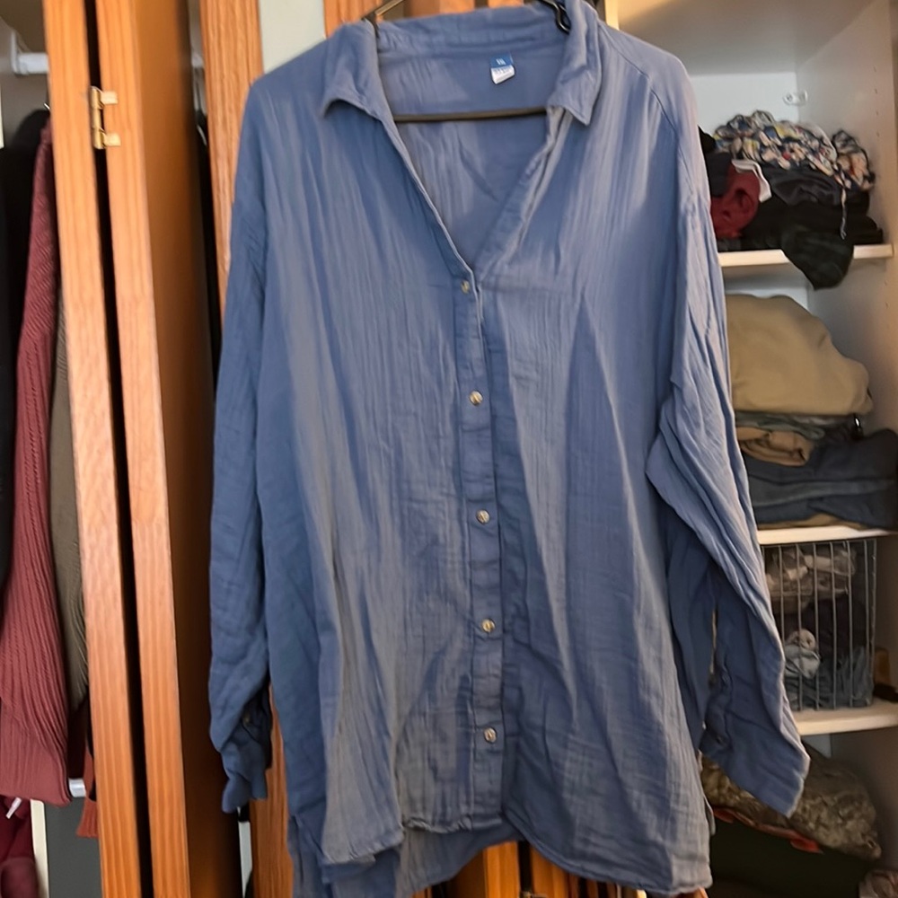 Old Navy Button Down Shirt